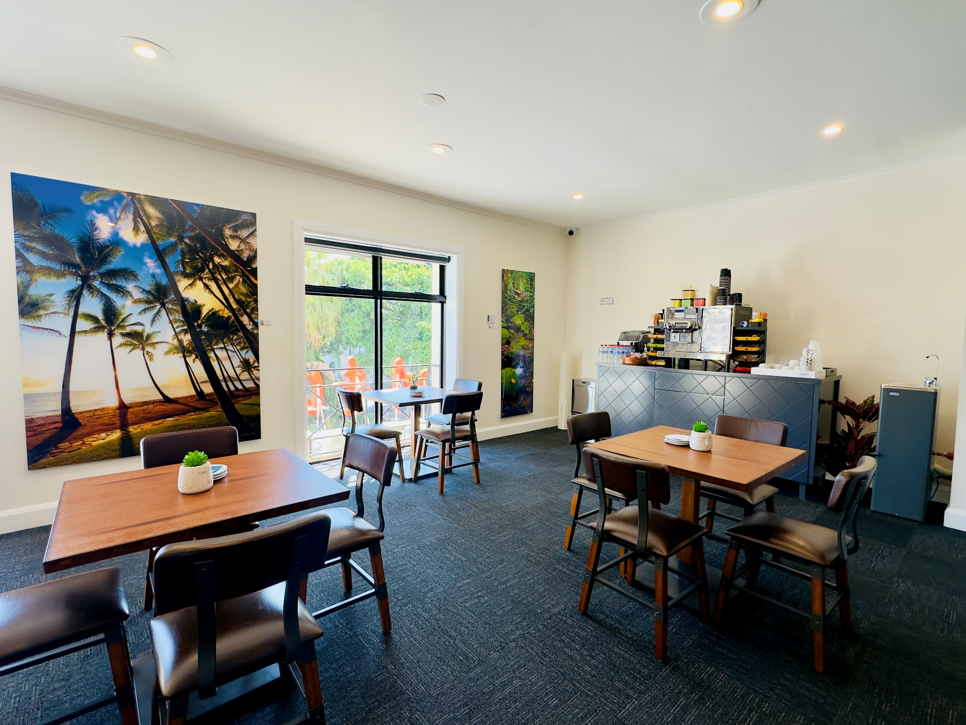 The Abbott guest lounge